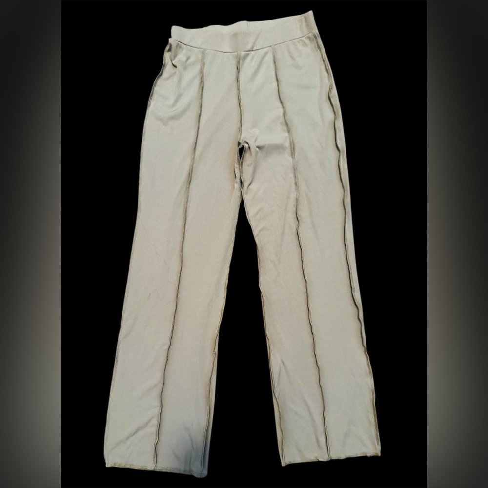 Women’s Ruffled Cream Pant
